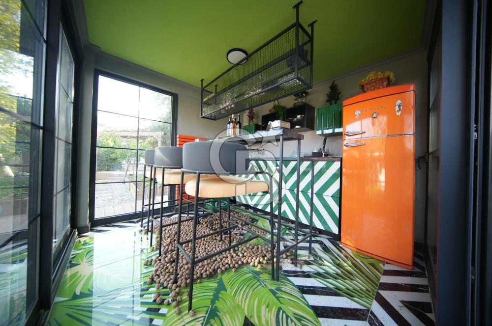 Güzelbahçe Kahramandere'de Özel Tasarım Satılık 5+2 Lüks Villa