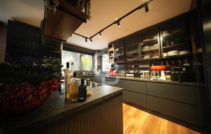 Güzelbahçe Kahramandere'de Özel Tasarım Satılık 5+2 Lüks Villa