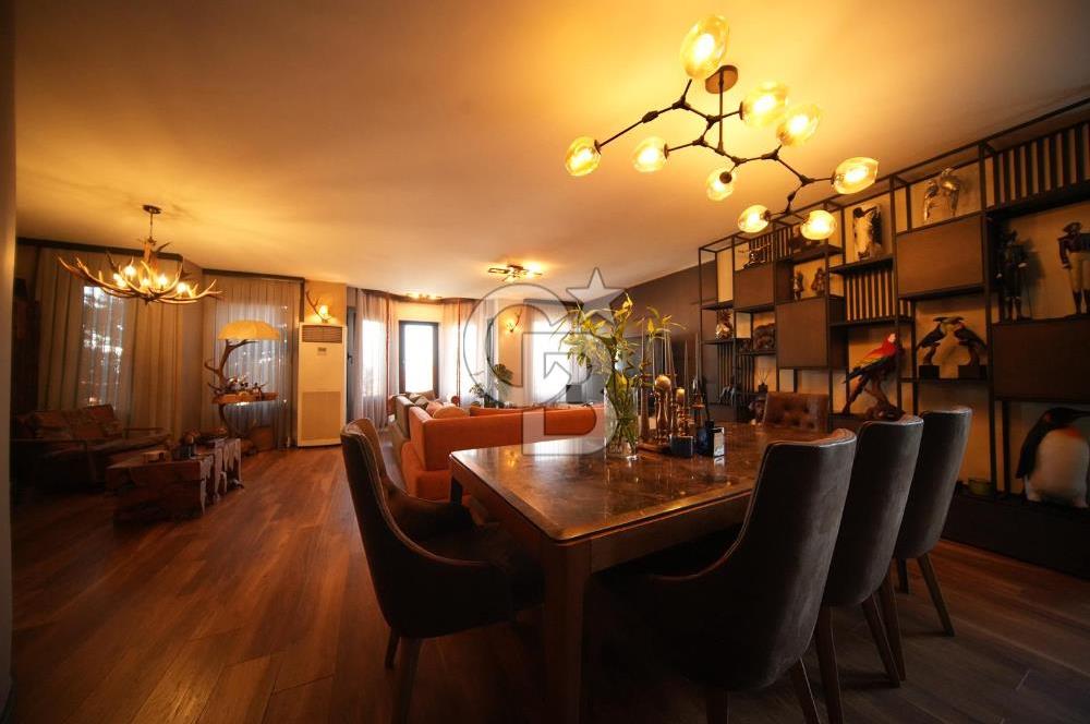 Güzelbahçe Kahramandere'de Özel Tasarım Satılık 5+2 Lüks Villa