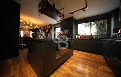 Güzelbahçe Kahramandere'de Özel Tasarım Satılık 5+2 Lüks Villa