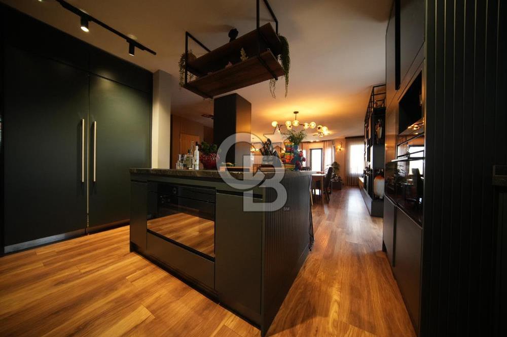 Güzelbahçe Kahramandere'de Özel Tasarım Satılık 5+2 Lüks Villa