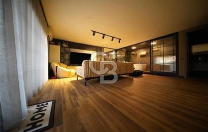 Güzelbahçe Kahramandere'de Özel Tasarım Satılık 5+2 Lüks Villa