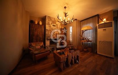 Güzelbahçe Kahramandere'de Özel Tasarım Satılık 5+2 Lüks Villa