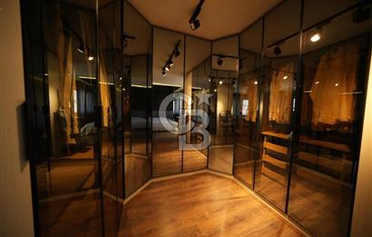 Güzelbahçe Kahramandere'de Özel Tasarım Satılık 5+2 Lüks Villa