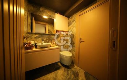 Güzelbahçe Kahramandere'de Özel Tasarım Satılık 5+2 Lüks Villa