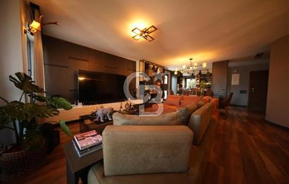 Güzelbahçe Kahramandere'de Özel Tasarım Satılık 5+2 Lüks Villa