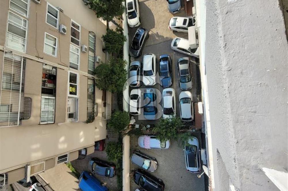 Poligon Metro Durağında Asansörlü 3+1 Satılık Daire