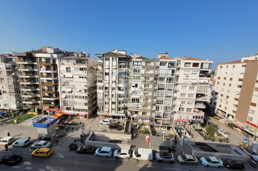 Poligon Metro Durağında Asansörlü 3+1 Satılık Daire