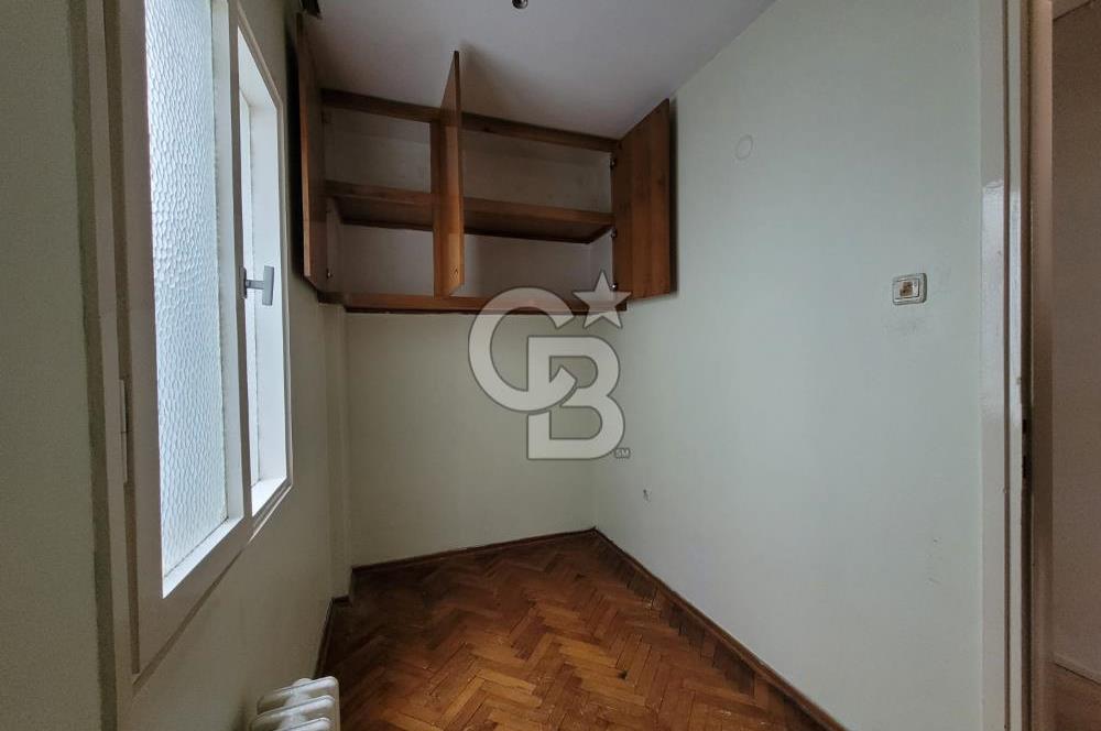 Poligon Metro Durağında Asansörlü 3+1 Satılık Daire