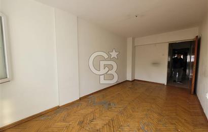 Poligon Metro Durağında Asansörlü 3+1 Satılık Daire