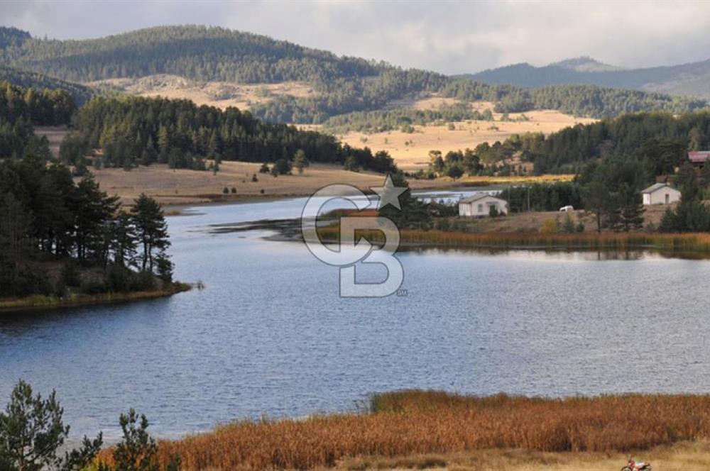 VİLLA İMARLI GÖL YAKINI TEK TAPU ARSA 4001 m2