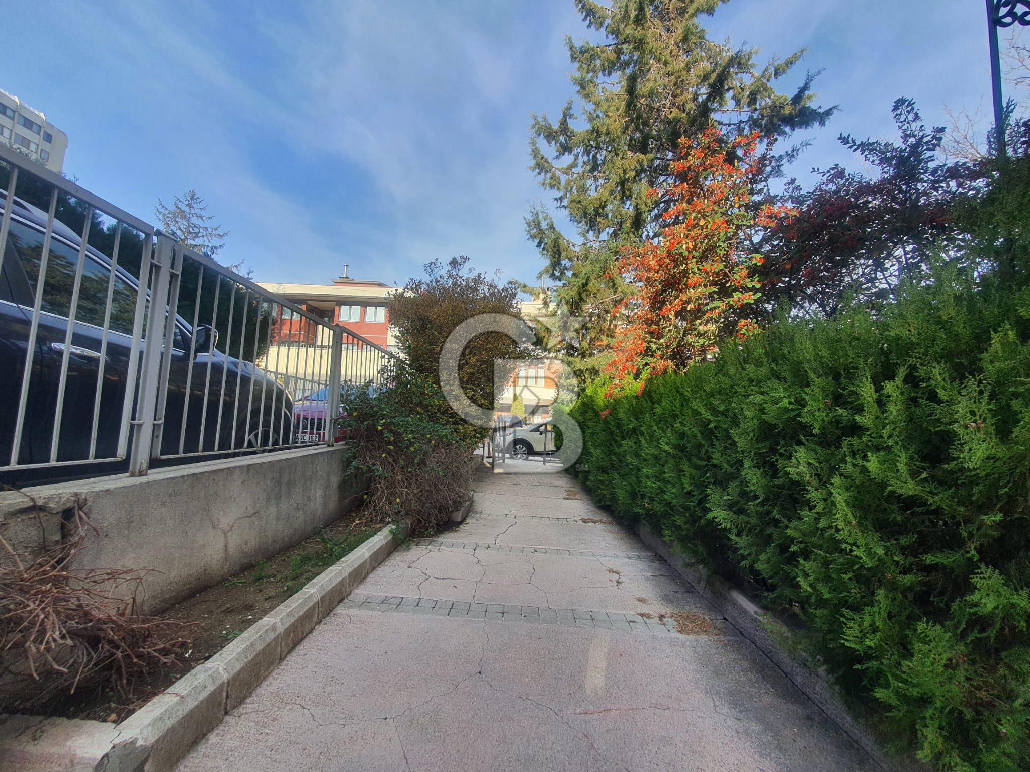 GAZİOSMANPAŞA MAHATMAGANDİ CADDESİ 250M2 NET KİRALIK OFİS İŞYERİ