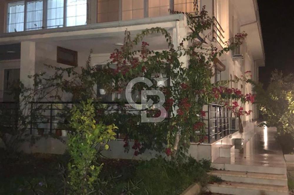 KÖYCEĞİZ GÖLÜNE 200 MT. MESAFEDE GENİŞ BALKONLU DUBLEX VİLLA