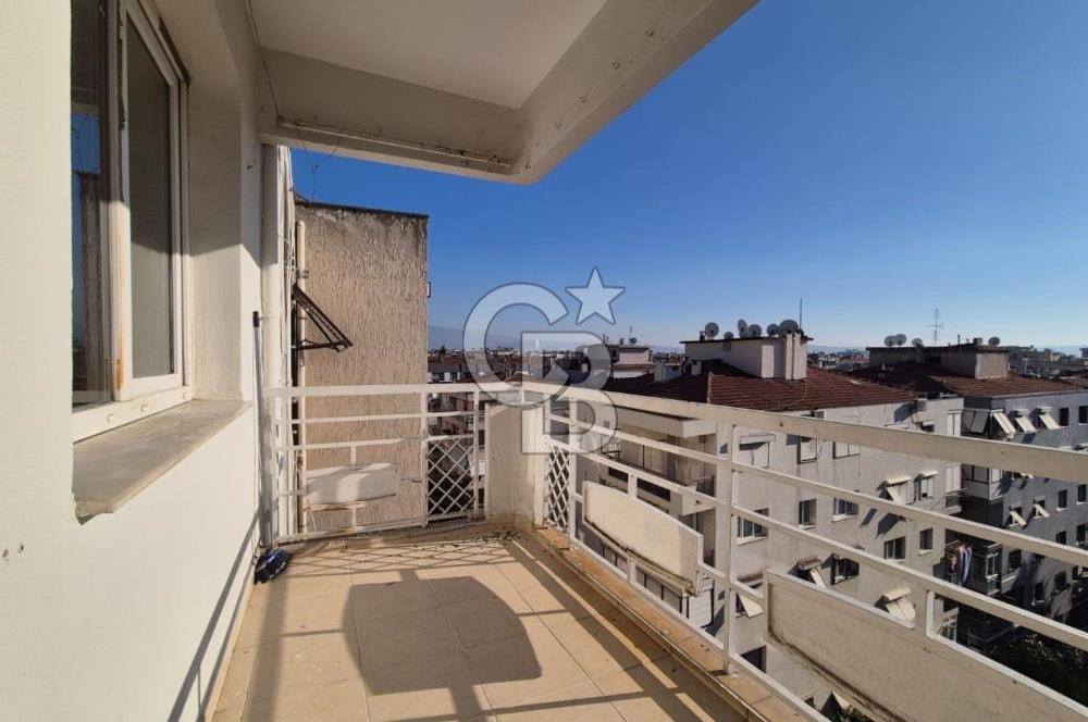 Karşıyaka Bahçelievler Mahallesi Asansörlü 3+1 Satılık Daire