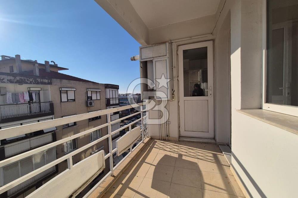 Karşıyaka Bahçelievler Mahallesi Asansörlü 3+1 Satılık Daire