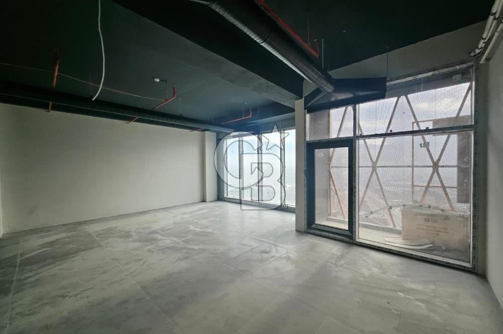SKY TOWER DA 92 METREKARE İLERİ NATAMAM OFİS