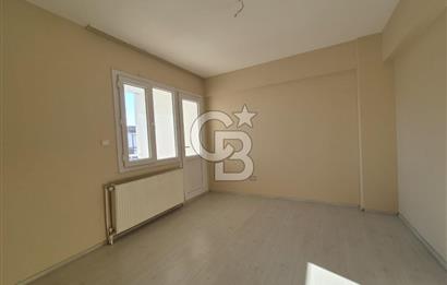 Karşıyaka Bahçelievler Mahallesi Asansörlü 3+1 Satılık Daire