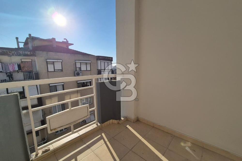 Karşıyaka Bahçelievler Mahallesi Asansörlü 3+1 Satılık Daire