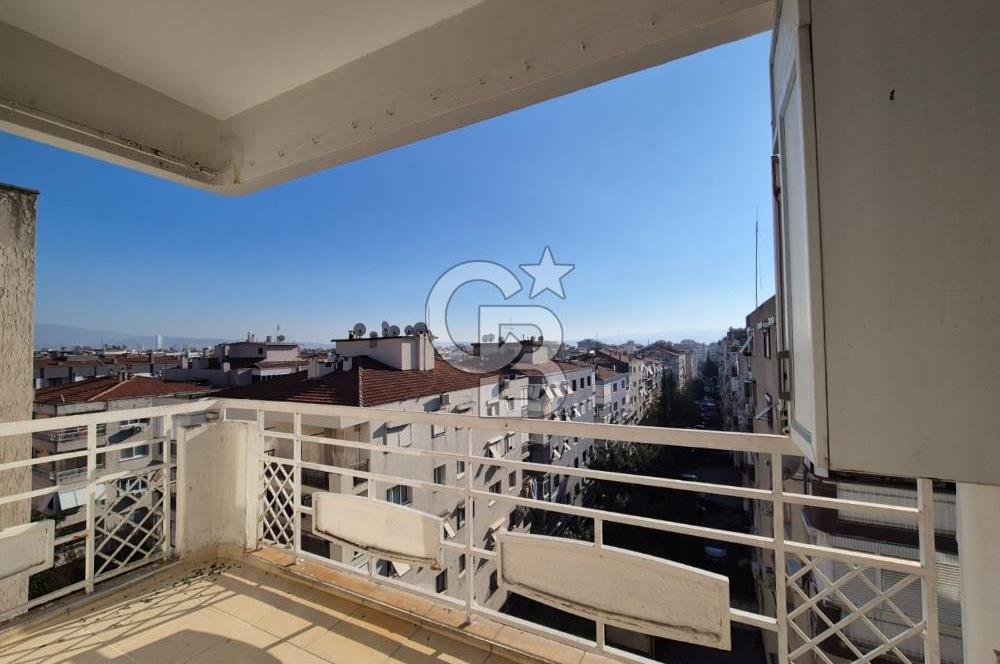 Karşıyaka Bahçelievler Mahallesi Asansörlü 3+1 Satılık Daire