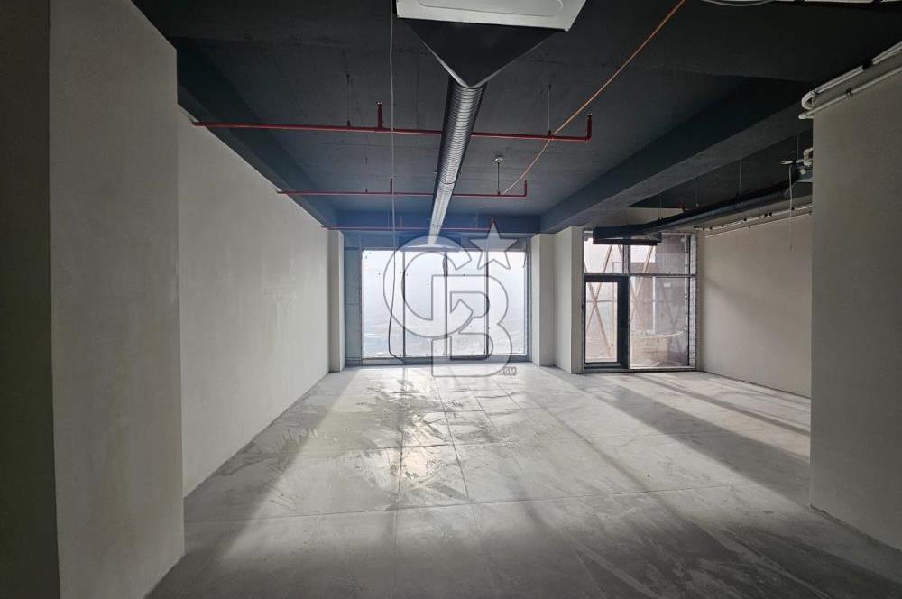 SKY TOWER DA 92 METREKARE İLERİ NATAMAM OFİS