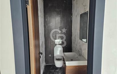 SKY TOWER DA SATILIK 80 METREKARE İLERİ NATAMAM KÖŞE OFİS