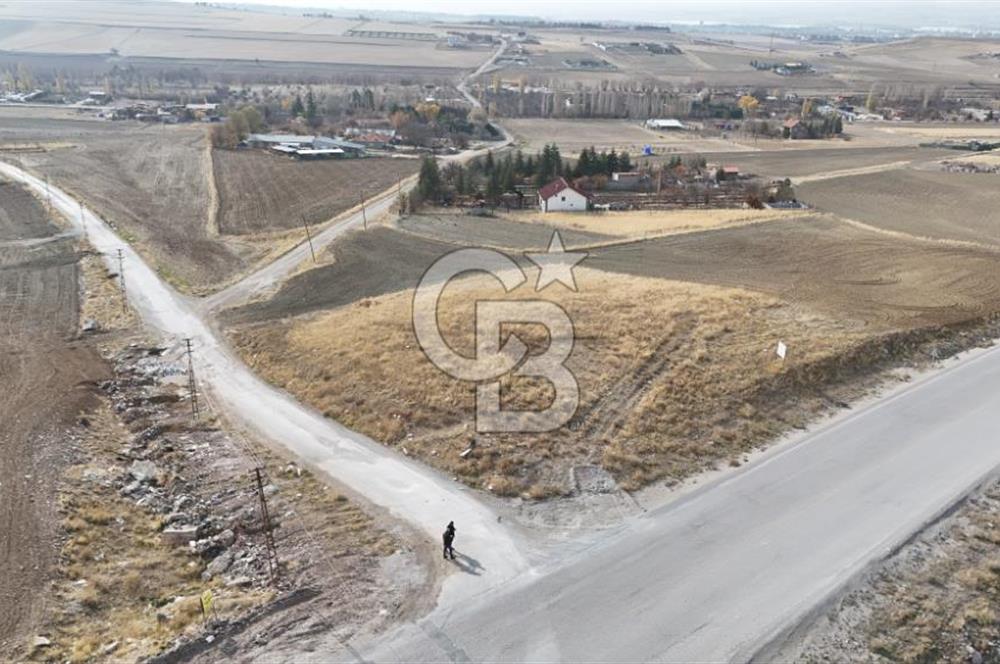 ANKARA'DA AKARYAKIT İSTASYONU VE TİCARİ  İMARLI SATILIK ARSA