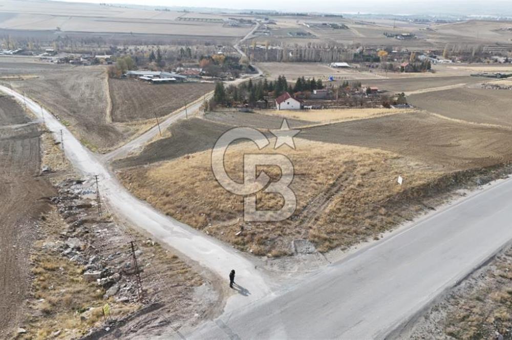 ANKARA'DA AKARYAKIT İSTASYONU VE TİCARİ  İMARLI SATILIK ARSA