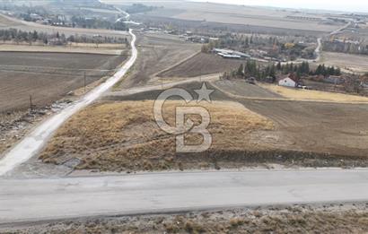 ANKARA'DA AKARYAKIT İSTASYONU VE TİCARİ  İMARLI SATILIK ARSA