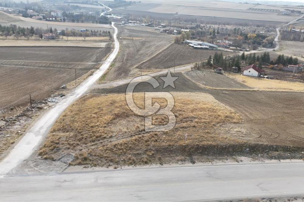 ANKARA'DA AKARYAKIT İSTASYONU VE TİCARİ  İMARLI SATILIK ARSA