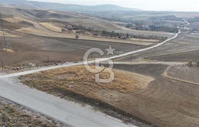 ANKARA'DA AKARYAKIT İSTASYONU VE TİCARİ  İMARLI SATILIK ARSA