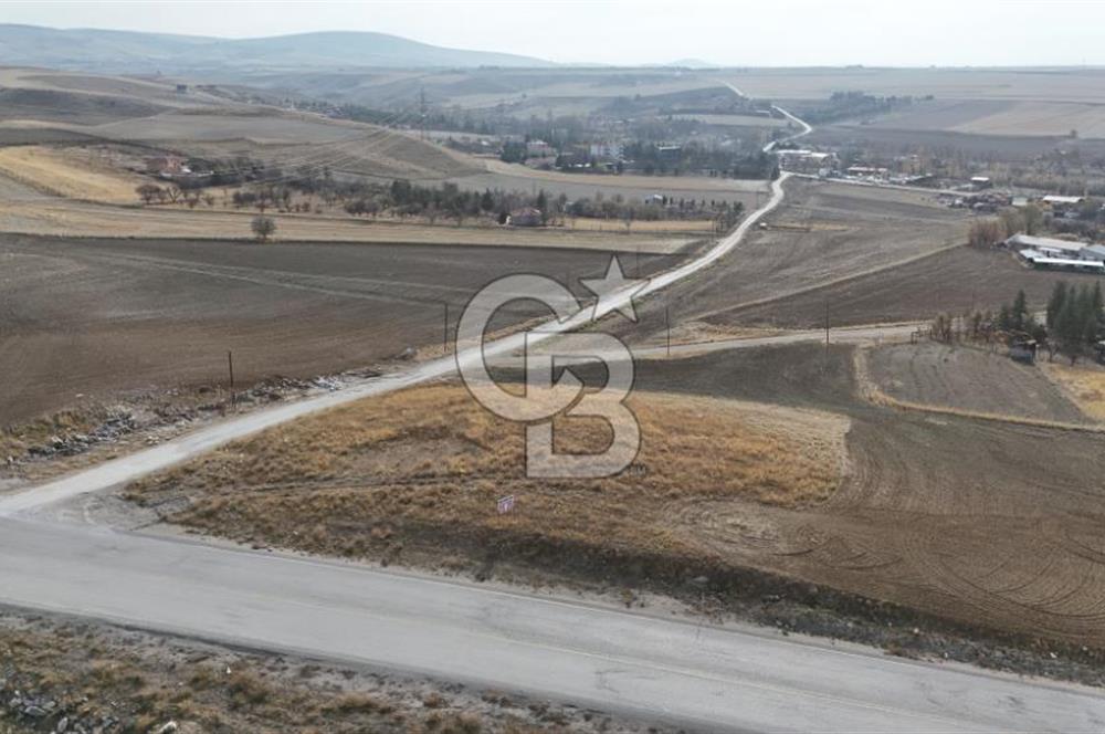 ANKARA'DA AKARYAKIT İSTASYONU VE TİCARİ  İMARLI SATILIK ARSA