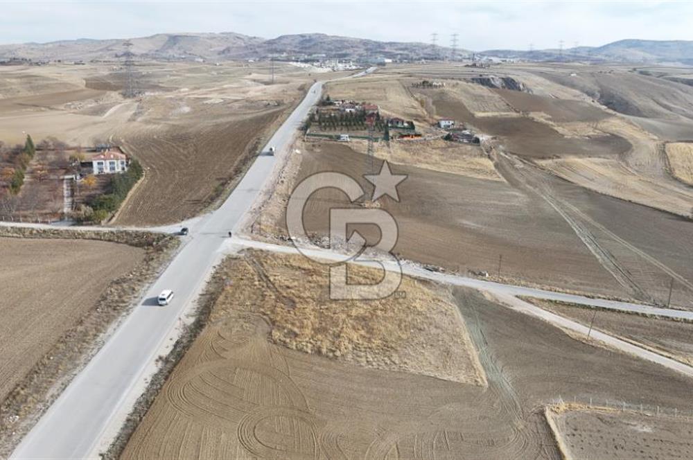 ANKARA'DA AKARYAKIT İSTASYONU VE TİCARİ  İMARLI SATILIK ARSA