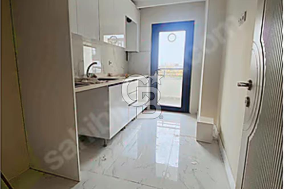 Karlıbayırda Aydınlık ve Geniş 2+1