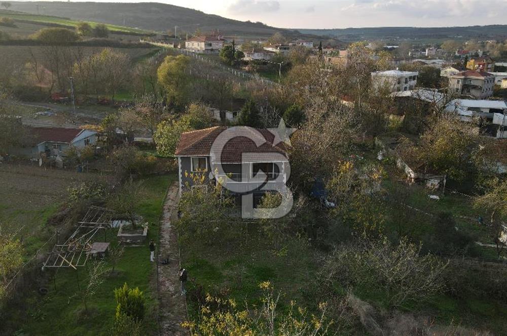 YeşilBayırda Geniş Arsasıyla 2 Katlı Müstakil Villa