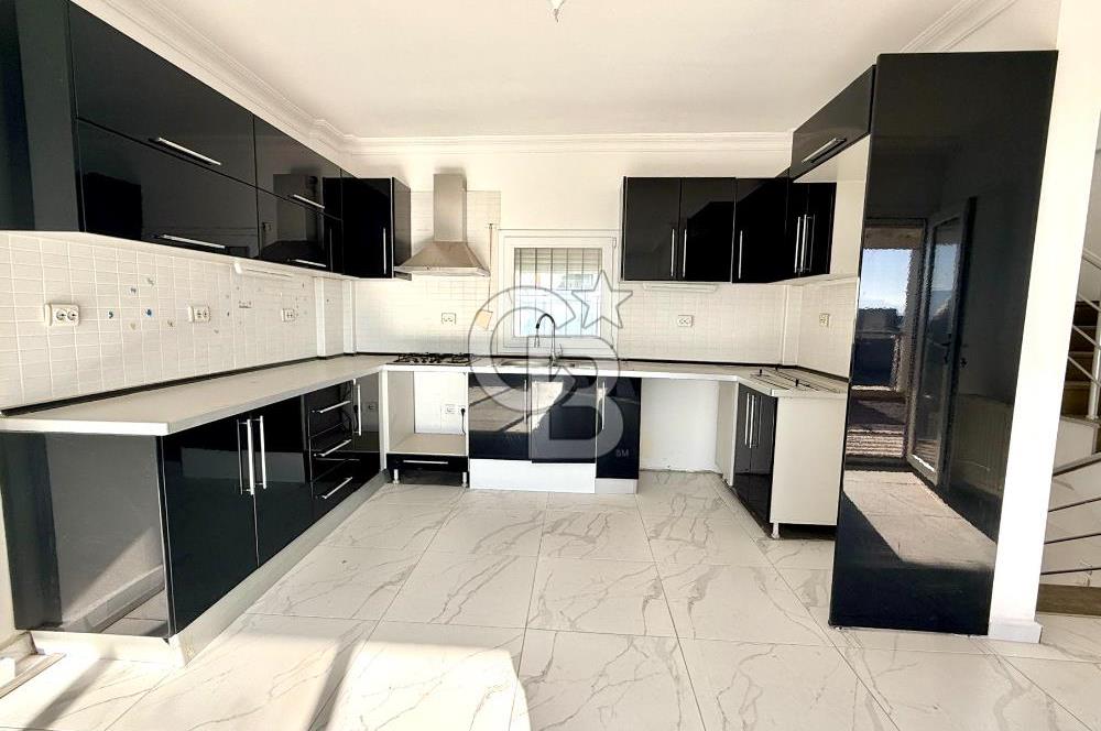 Bodrum Akyarlar Fener'de Satılık 3+1 Tripleks Villa