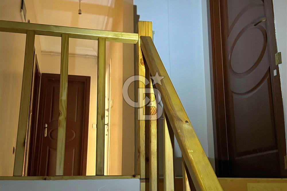 Sarıgazi Merkezde 5+1 Geniş Ters Dubleks Park ve Metro Yakını