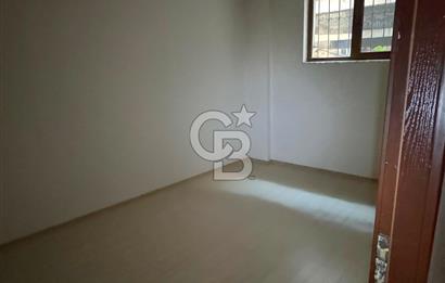 Sarıgazi Merkezde 5+1 Geniş Ters Dubleks Park ve Metro Yakını