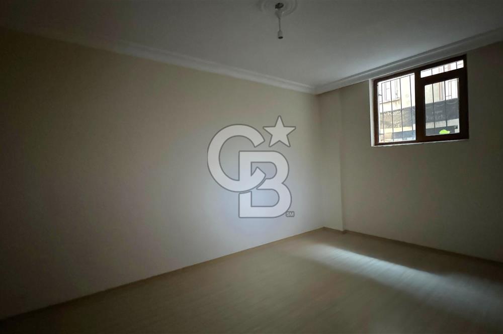 Sarıgazi Merkezde 5+1 Geniş Ters Dubleks Park ve Metro Yakını