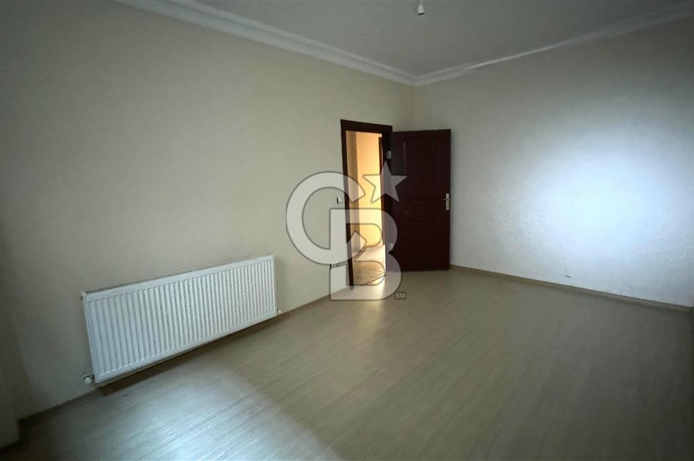 Sarıgazi Merkezde 5+1 Geniş Ters Dubleks Park ve Metro Yakını