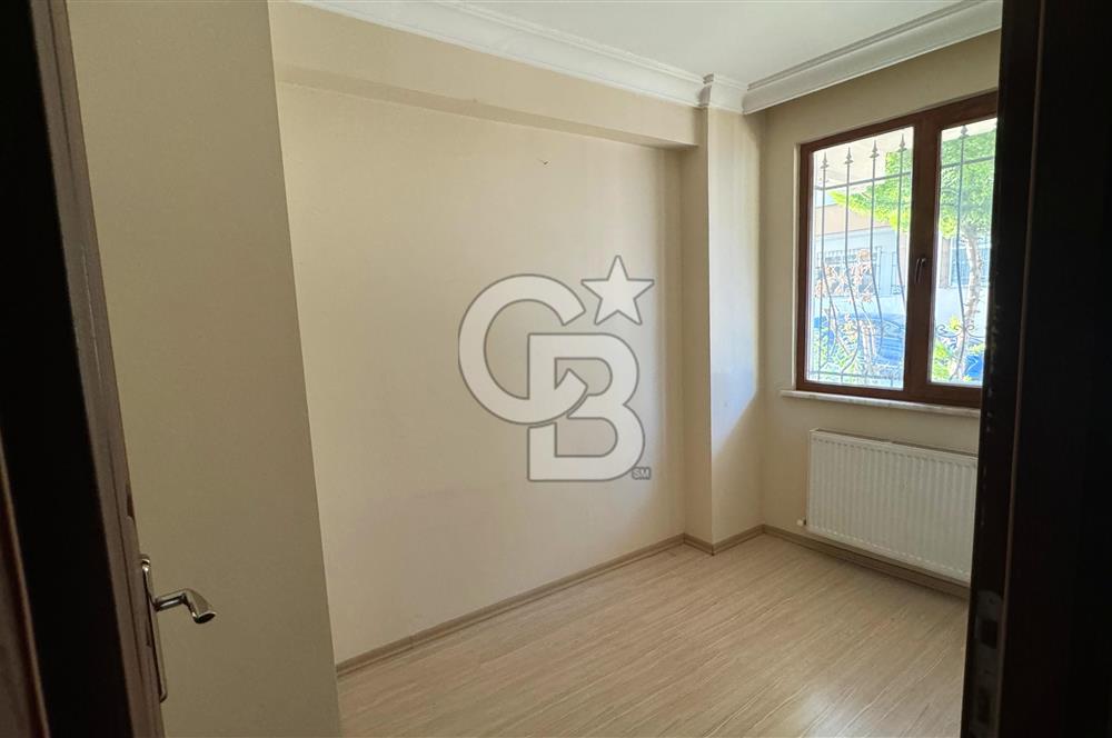 Sarıgazi Merkezde 5+1 Geniş Ters Dubleks Park ve Metro Yakını