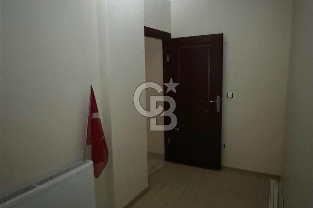 Sarıgazi Merkezde 5+1 Geniş Ters Dubleks Park ve Metro Yakını