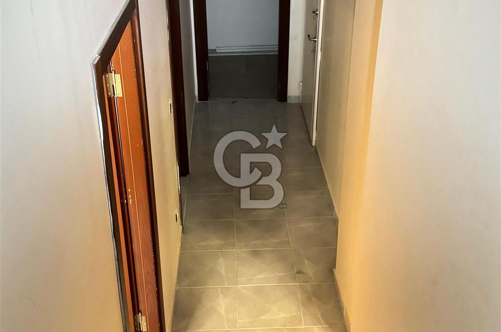 Sarıgazi Merkezde 5+1 Geniş Ters Dubleks Park ve Metro Yakını