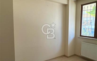 Sarıgazi Merkezde 5+1 Geniş Ters Dubleks Park ve Metro Yakını