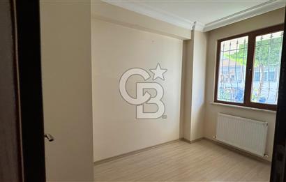 Sarıgazi Merkezde 5+1 Geniş Ters Dubleks Park ve Metro Yakını