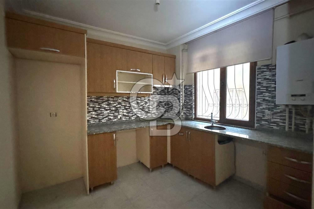 Sarıgazi Merkezde 5+1 Geniş Ters Dubleks Park ve Metro Yakını