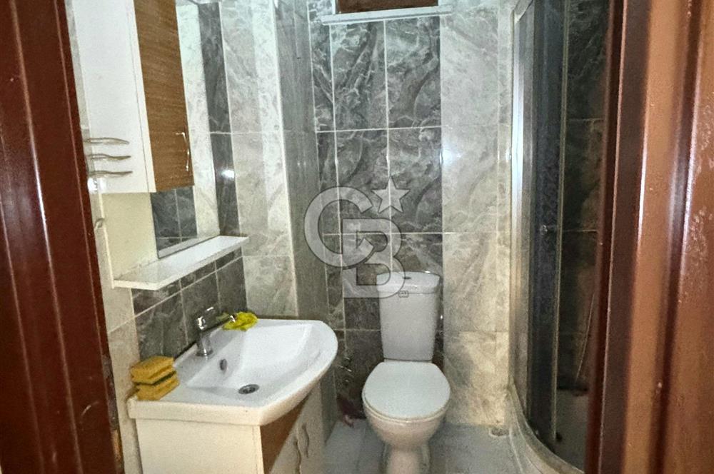 Sarıgazi Merkezde 5+1 Geniş Ters Dubleks Park ve Metro Yakını