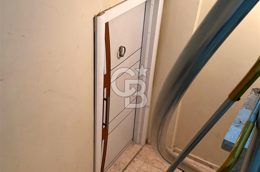 Sarıgazi Merkezde 5+1 Geniş Ters Dubleks Park ve Metro Yakını