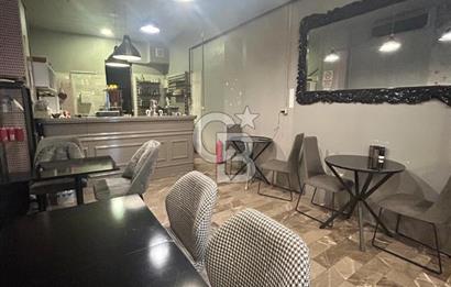 Tango Kulede hareketli sokağa cepheli dükkan