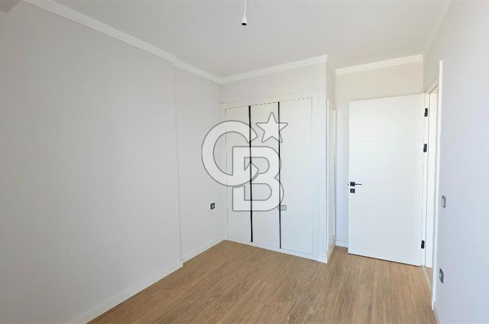 Manisa Meydan Sitesi Havuz Cephe Satılık 1+1 Daire