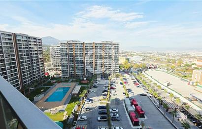 Manisa Meydan Sitesi Havuz Cephe Satılık 1+1 Daire